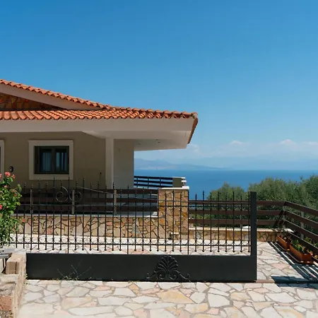 Апартаменты View Platanos (Achaea)